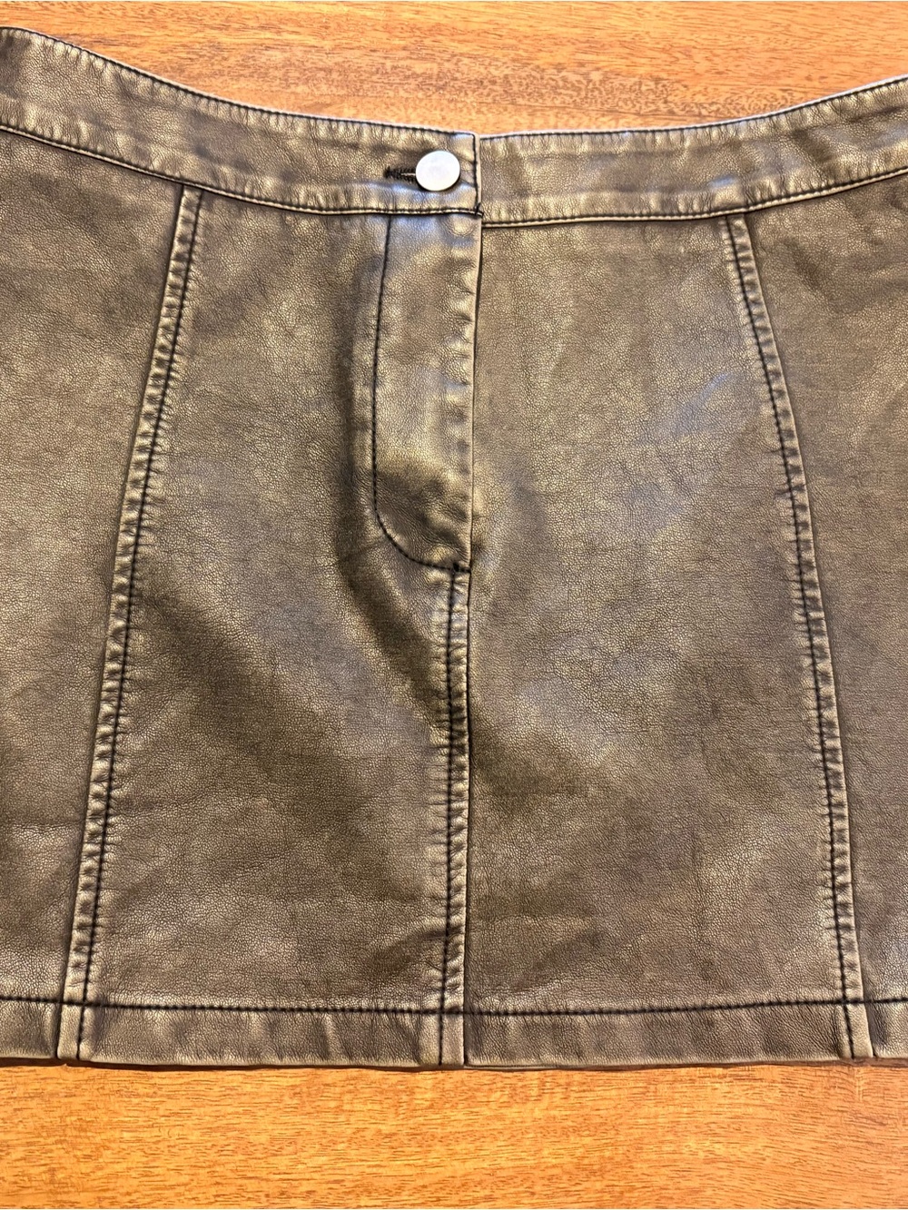 PrettyLittleThing brown/black  Faux Leather Mini Skirt size 4